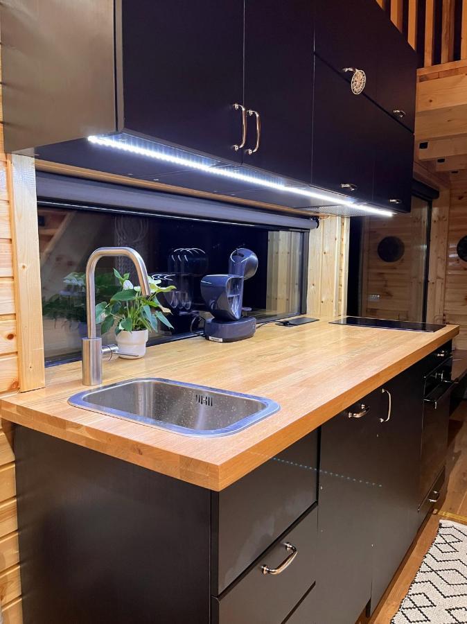 Moodysun Studio, Remote Tiny Home Comarnic Dış mekan fotoğraf