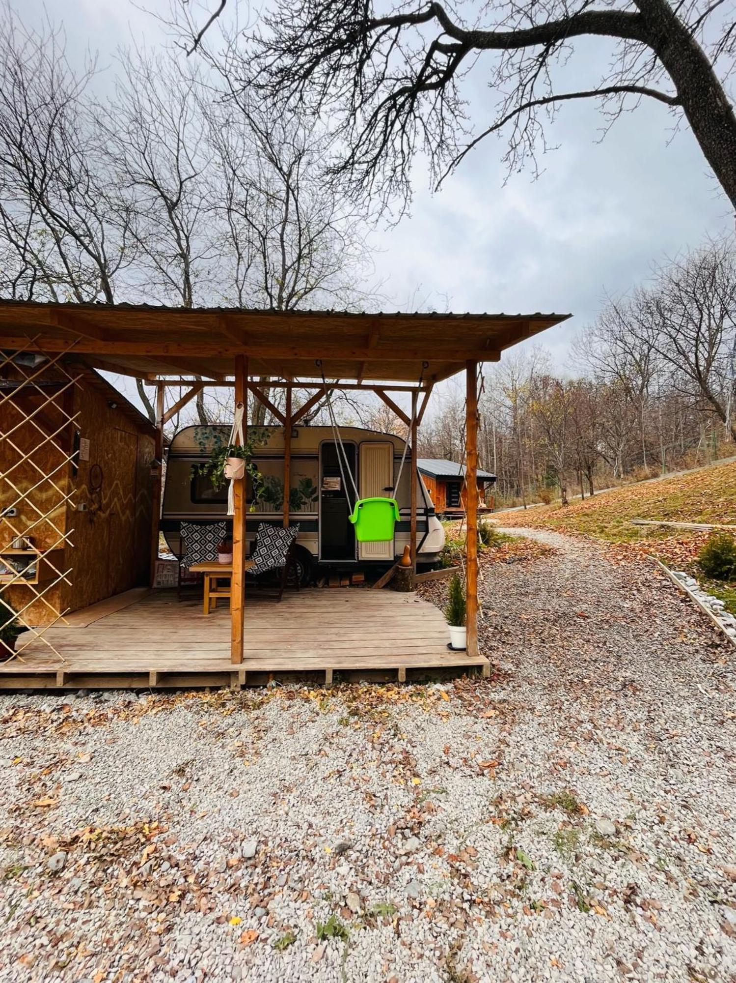 Moodysun Studio, Remote Tiny Home Comarnic Dış mekan fotoğraf