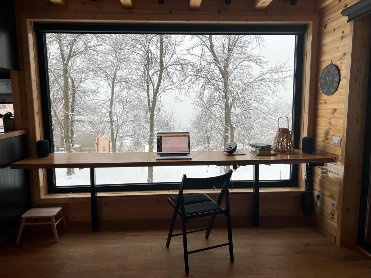 Moodysun Studio, Remote Tiny Home Comarnic Dış mekan fotoğraf